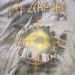 Def Leppard Band Tee Shirt